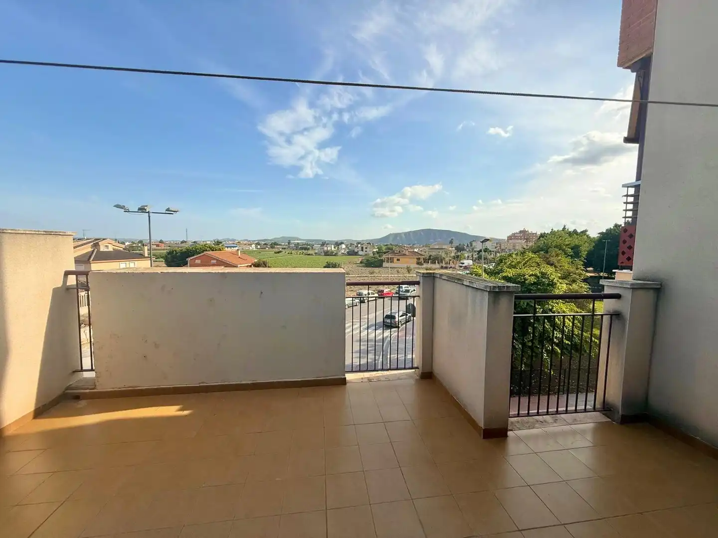 Vista exterior de Casa adosada en venda en Orihuela amb Aire condicionat, Calefacció i Terrassa