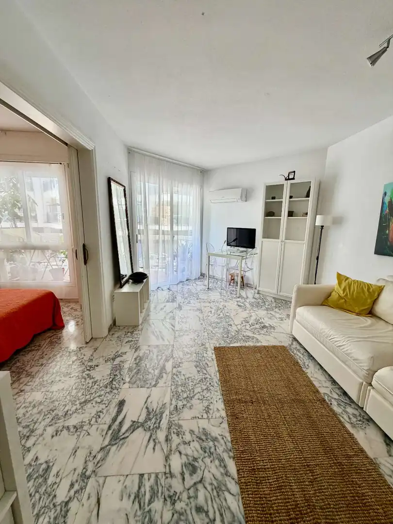 Sala d'estar de Pis de lloguer en Eivissa amb Aire condicionat, Calefacció i Terrassa