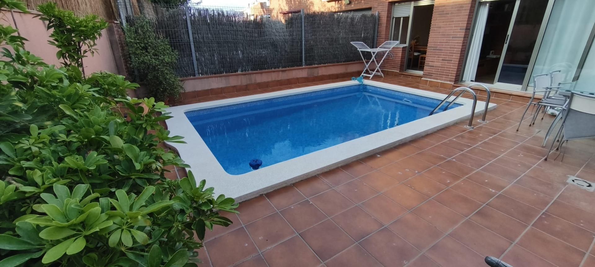 Swimming pool of Single-family semi-detached for sale in Les Cabanyes  with Heating, Private garden and Terrace