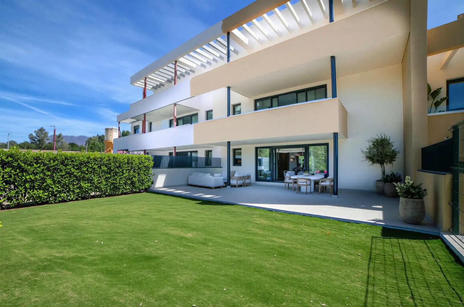Vista exterior de Planta baja en venta en Casares con Aire acondicionado, Jardín privado y Terraza