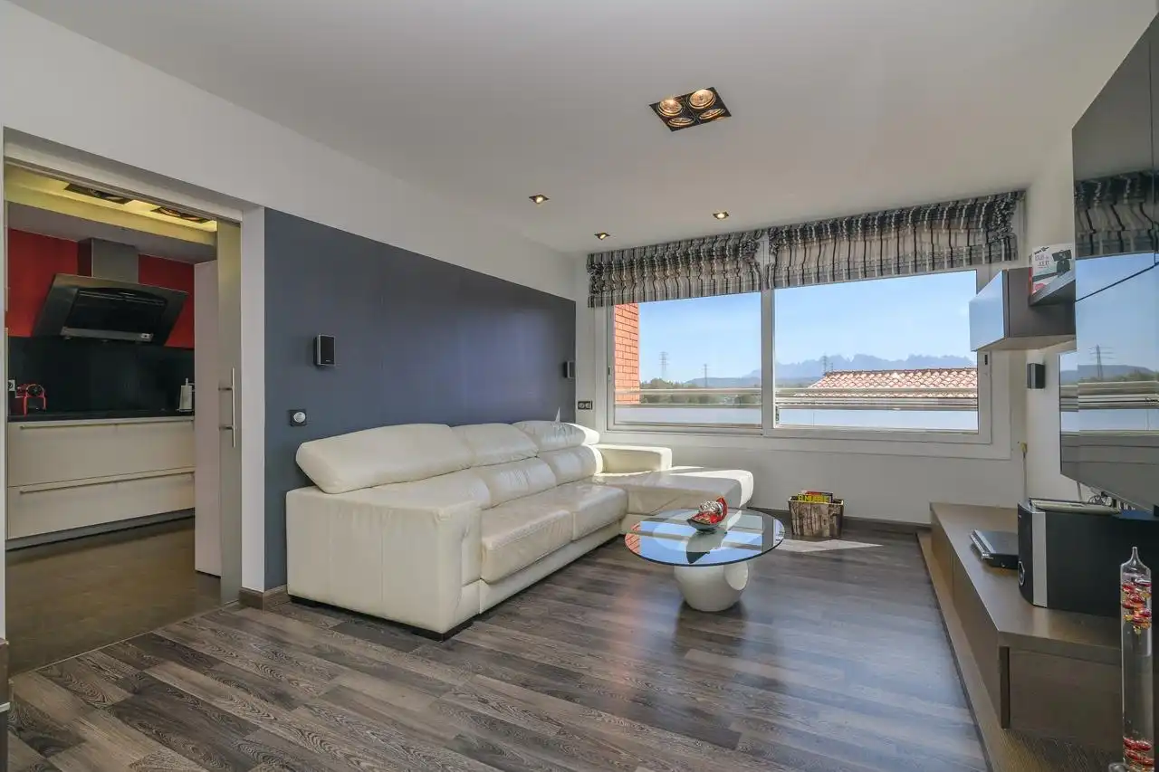 Sala d'estar de Casa o xalet en venda en Sant Joan de Vilatorrada amb Calefacció, Parquet i Terrassa