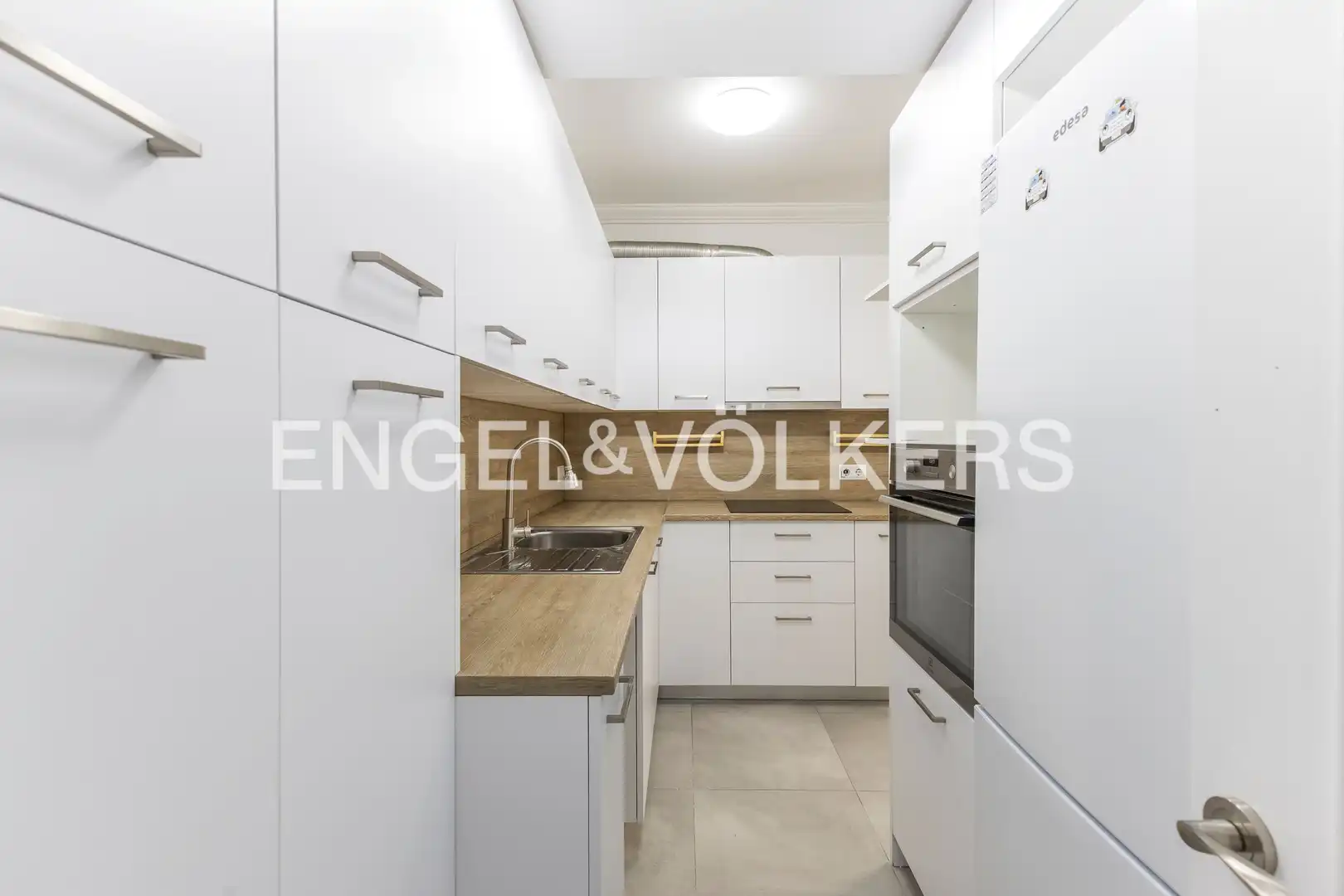 Küche von Wohnung zur Miete in Madrid mit Klimaanlage, Heizung und Parkett