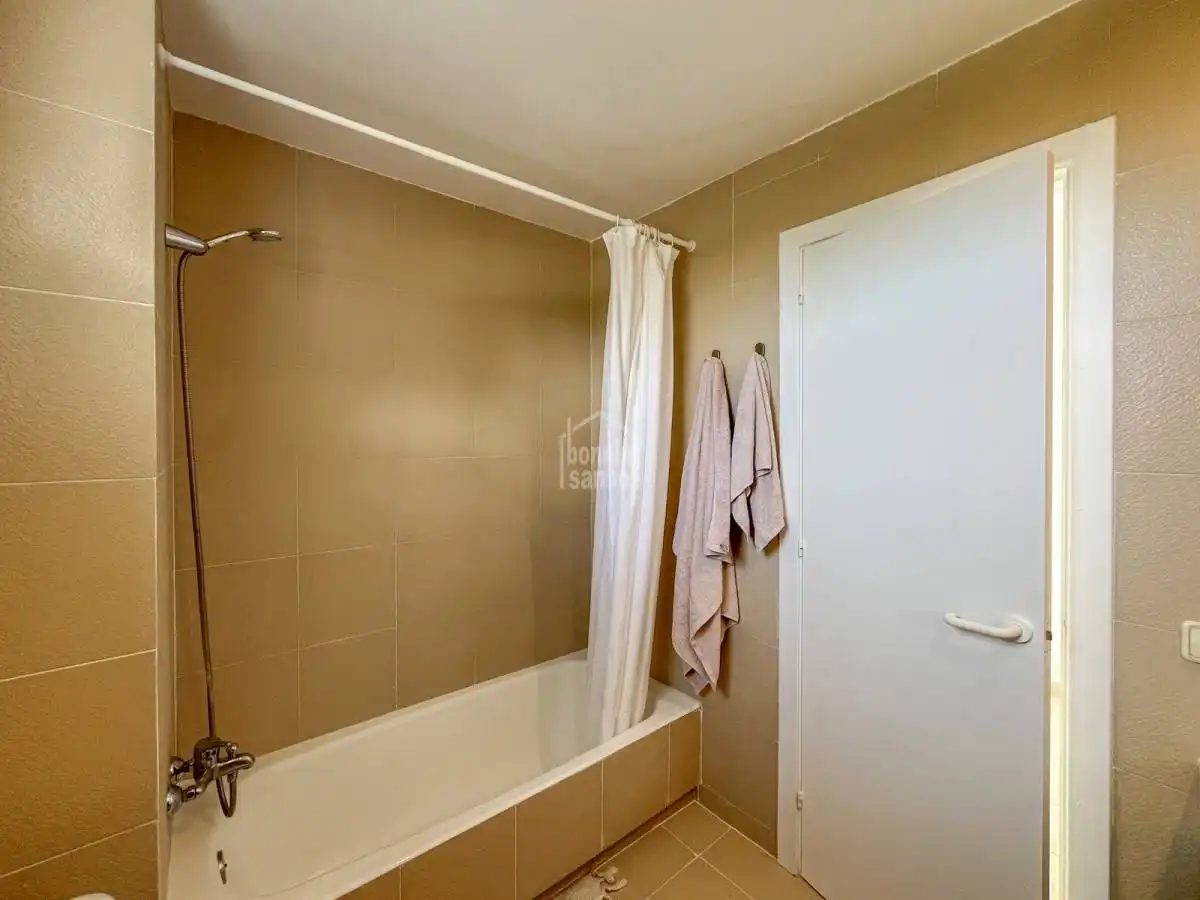 Bany de Apartament en venda en Es Mercadal amb Calefacció, Terrassa i Moblat