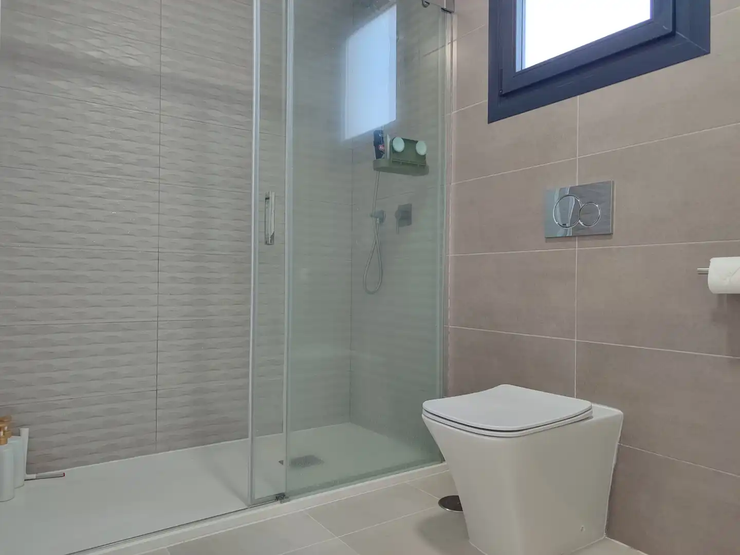 Baño de Casa o chalet en venta en Busot con Aire acondicionado, Calefacción y Jardín privado