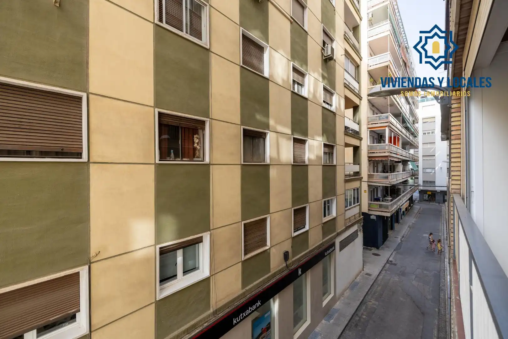 Vista exterior de Pis en venda en Granada amb Aire condicionat, Calefacció i Balcó