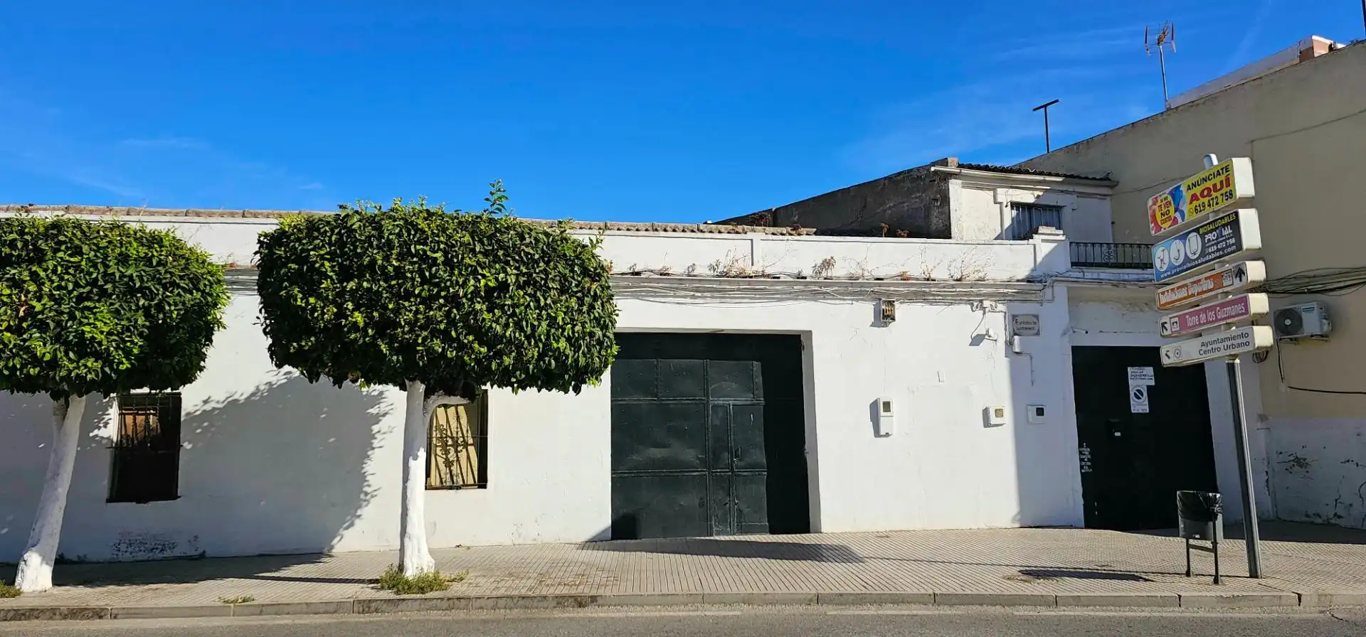 Vista exterior de Casa adosada en venta en La Algaba