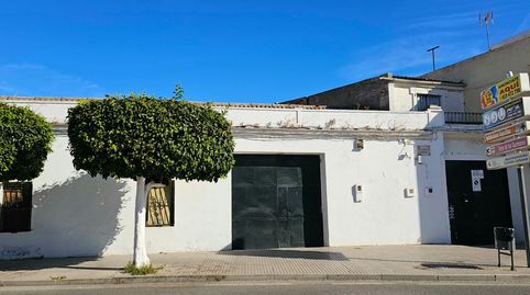 Foto 3 de Casa adosada en venta en Avenida de la Concepción, La Algaba, Sevilla