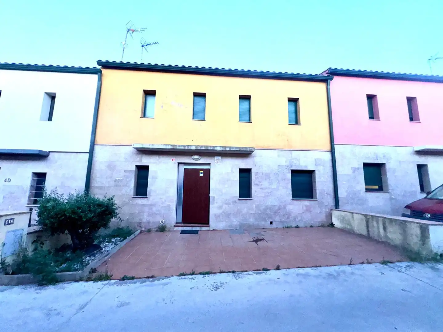 Vista exterior de Casa o chalet en venta en Vall-llobrega con Calefacción