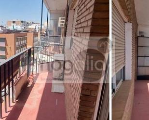 Dormitori de Pis de lloguer en  Sevilla Capital amb Aire condicionat i Terrassa