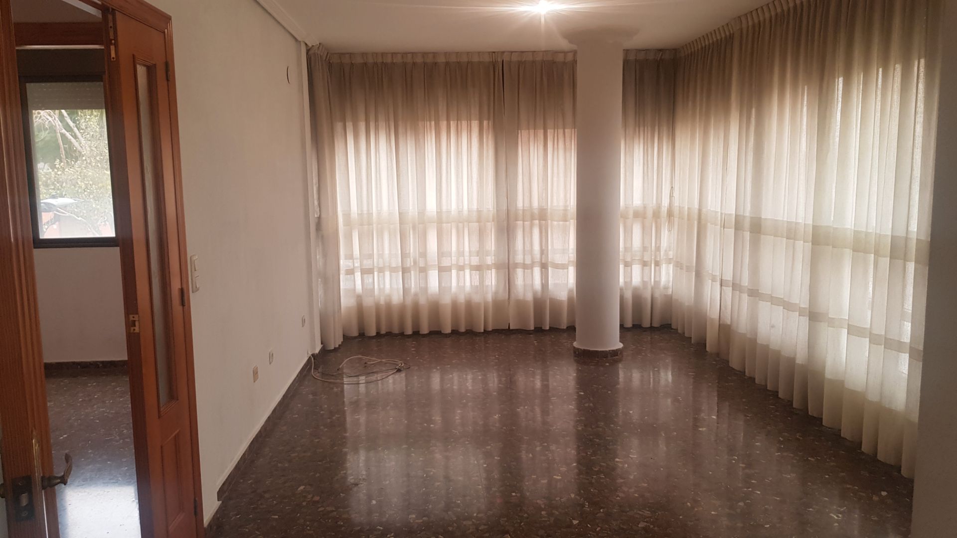 Dormitori de Pis en venda en Xirivella amb Forn
