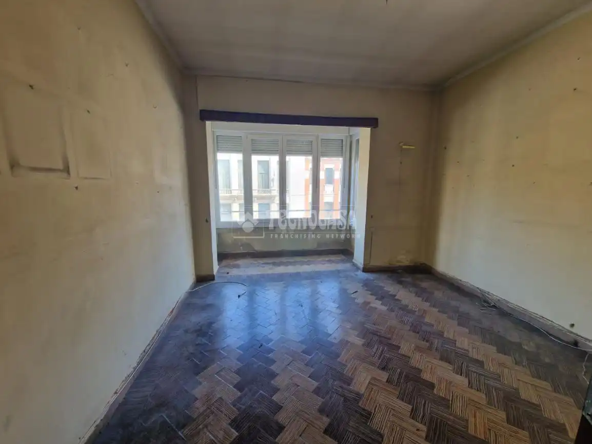 Habitación de Piso en venta en Palencia con Calefacción, Trastero y Balcón