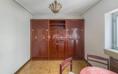 Bedroom of Flat for sale in  Madrid Capital  with Heating and Parquet flooring