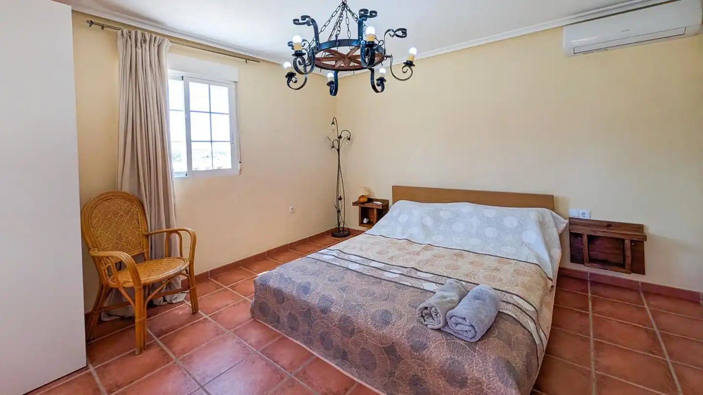 Dormitori de Casa o xalet en venda en Elche / Elx amb Aire condicionat, Jardí privat i Terrassa