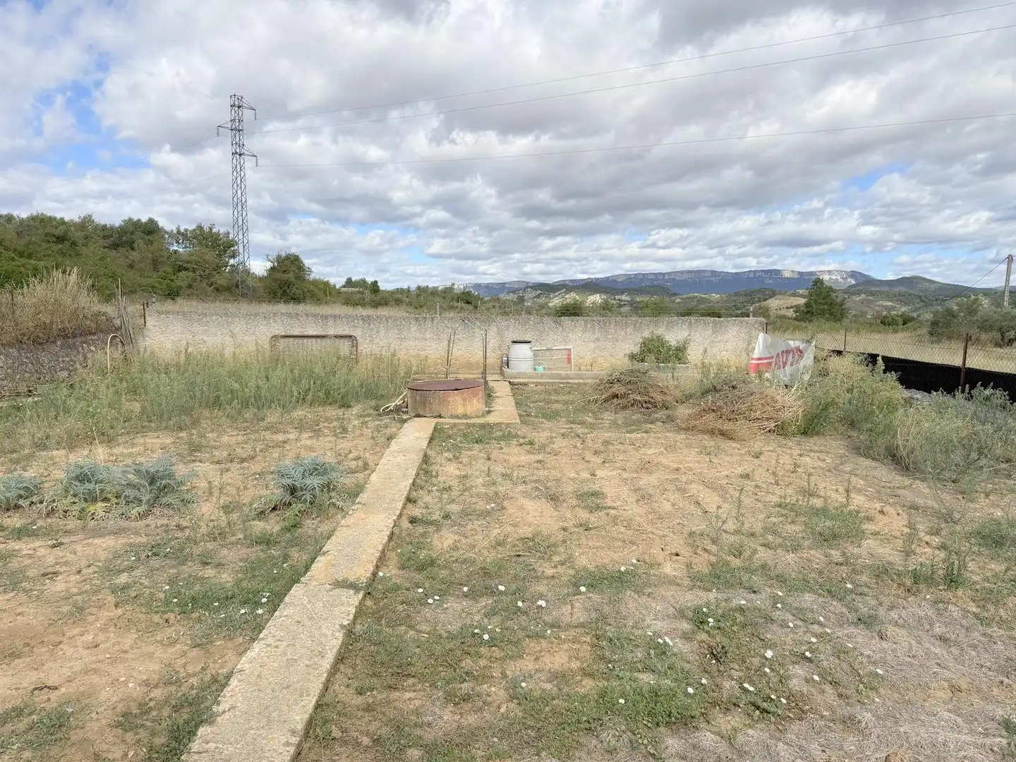 Finca rústica en venta en Ayegui / Aiegi con Jardín privado, Terraza y Trastero