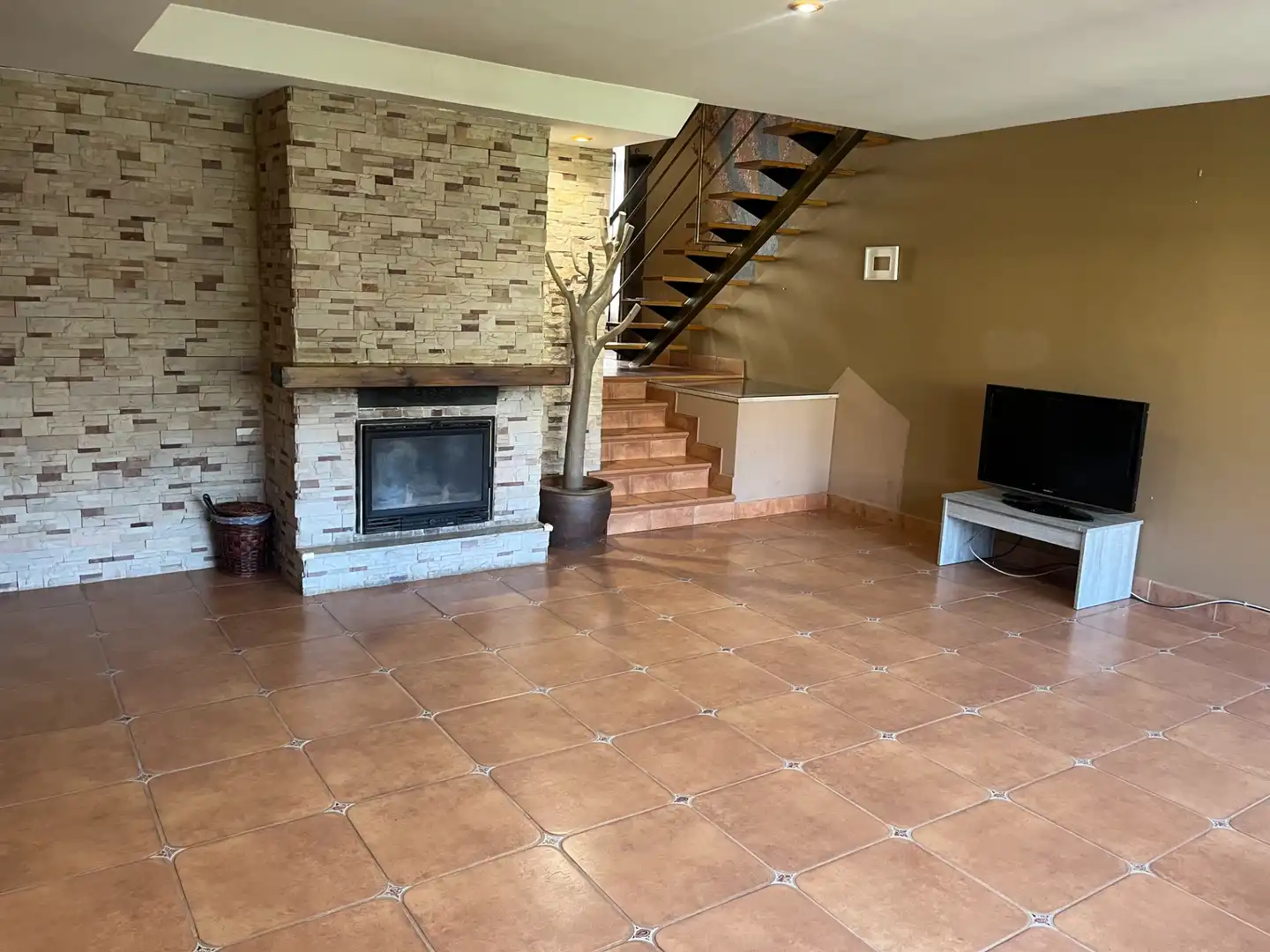 Casa adosada en venda en Monterrubio de Armuña amb Calefacció, Jardí privat i Parquet