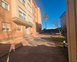 Vista exterior de Pis en venda en Badajoz Capital amb Aire condicionat, Calefacció i Jardí privat