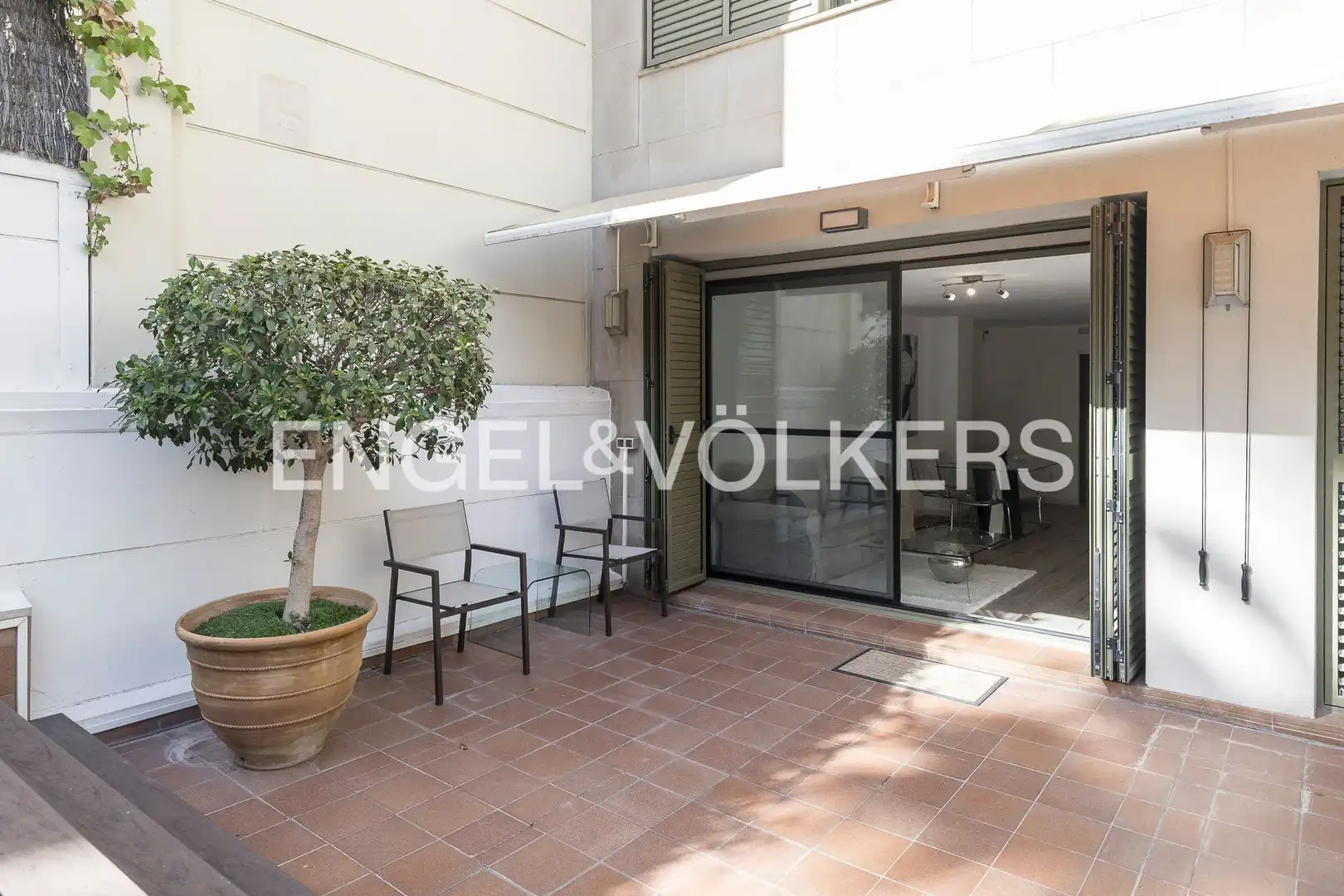 Terrace of Duplexes for rent in Barcelona  with Air Conditioner, Heating and Parquet flooring