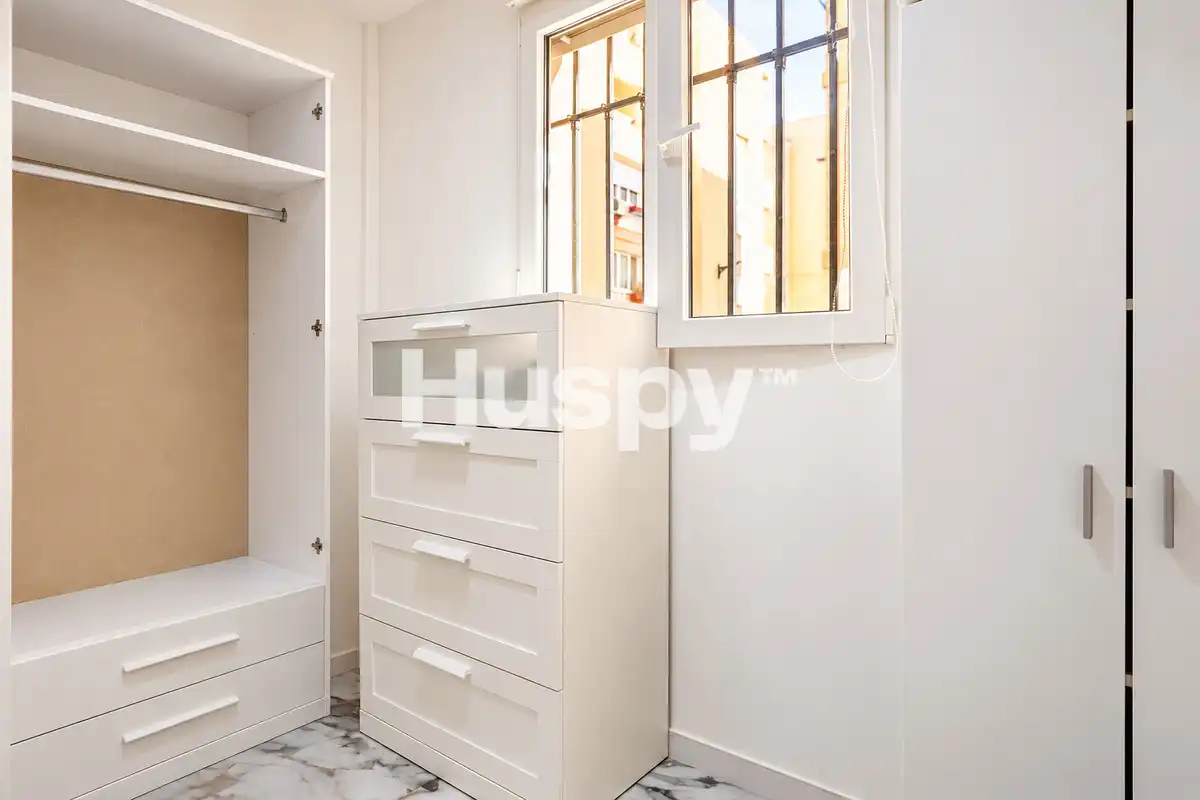 Habitación de Loft en venta en Avenida de la Paz  