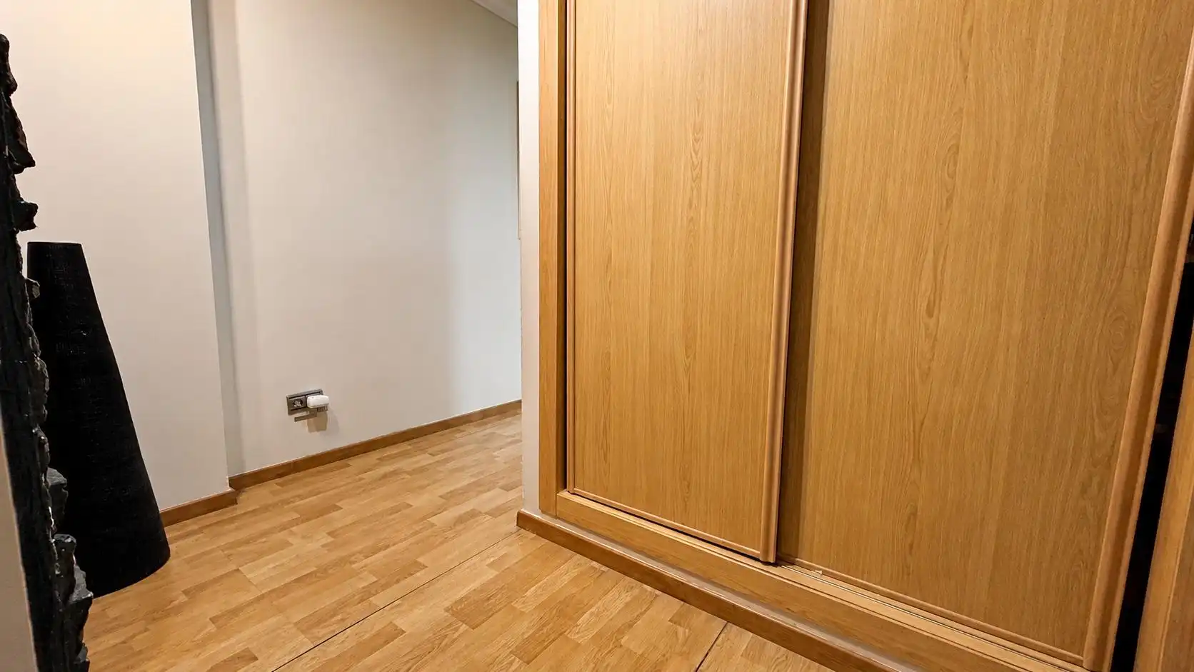 Dormitori de Pis en venda en Paterna amb Aire condicionat i Balcó