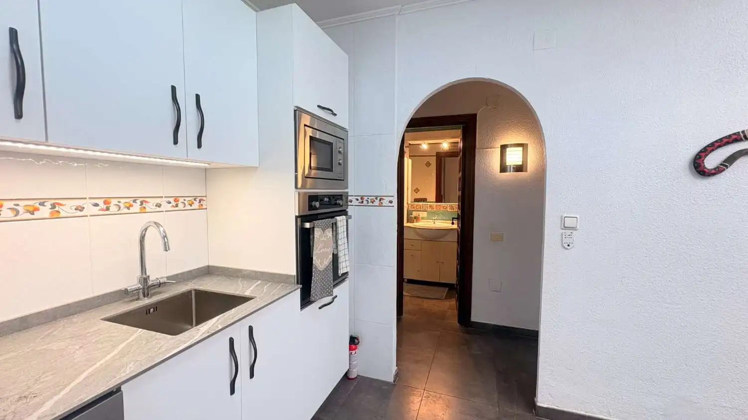 Cuina de Casa o xalet en venda en Orihuela amb Aire condicionat, Moblat i Internet