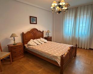 Bedroom of Flat to rent in Gijón   with Heating, Parquet flooring and Storage room