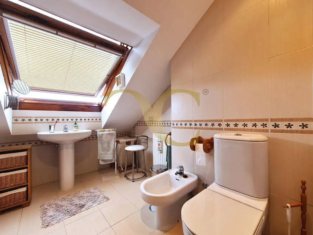 Baño de Dúplex en venta en Gijón  con Aire acondicionado, Calefacción y Trastero