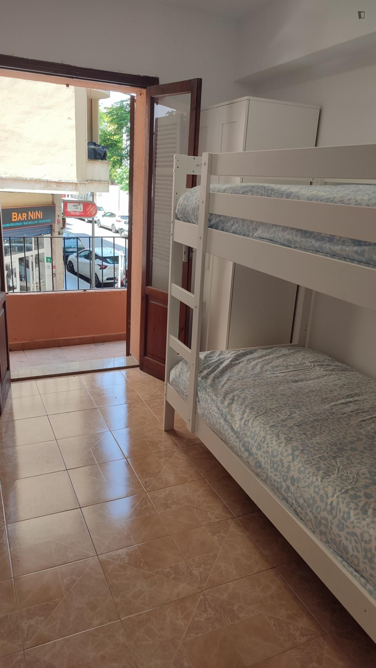 Dormitori de Apartament de lloguer en  Palma de Mallorca amb Aire condicionat, Moblat i Forn