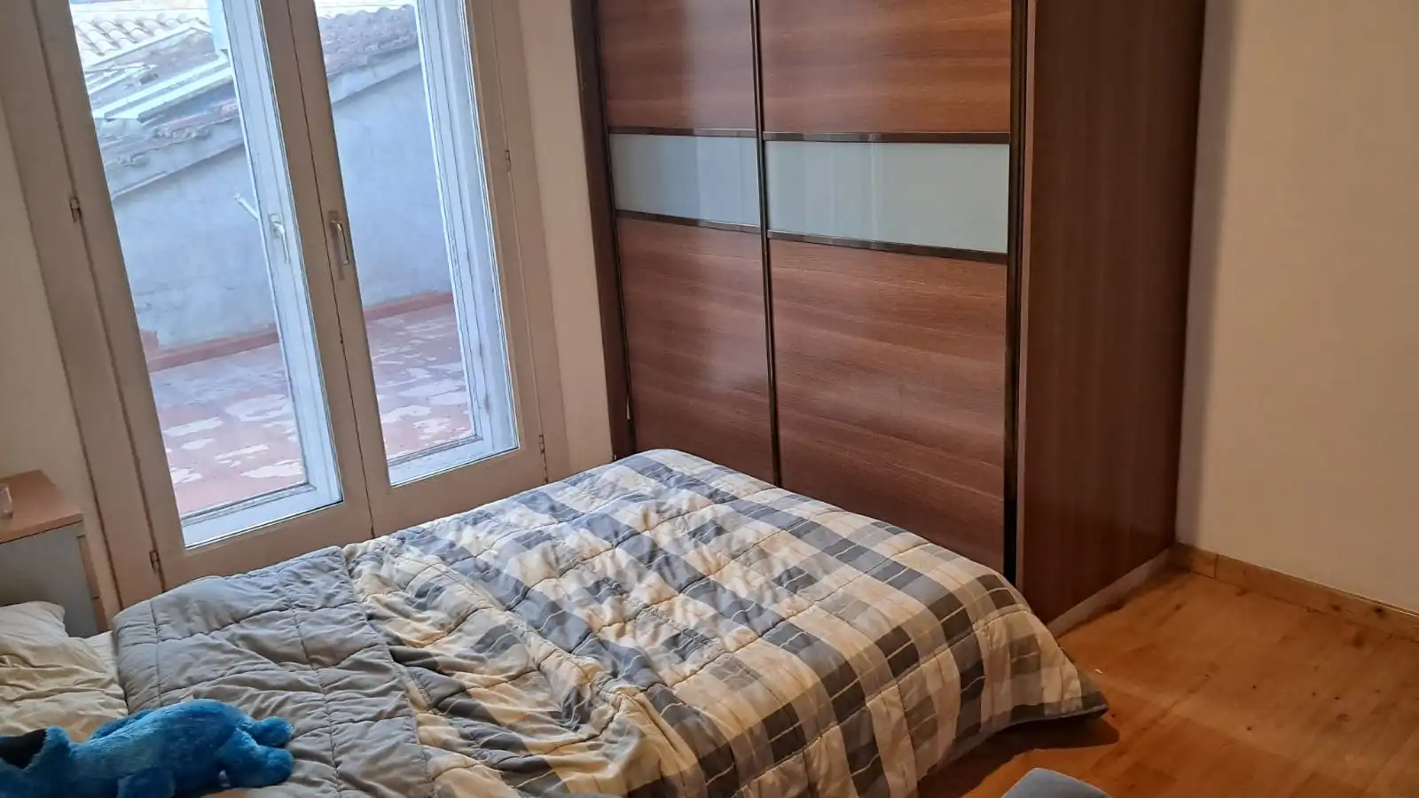 Schlafzimmer von Einfamilien-Reihenhaus zum Verkauf in Olot mit Klimaanlage, Heizung und Parkett