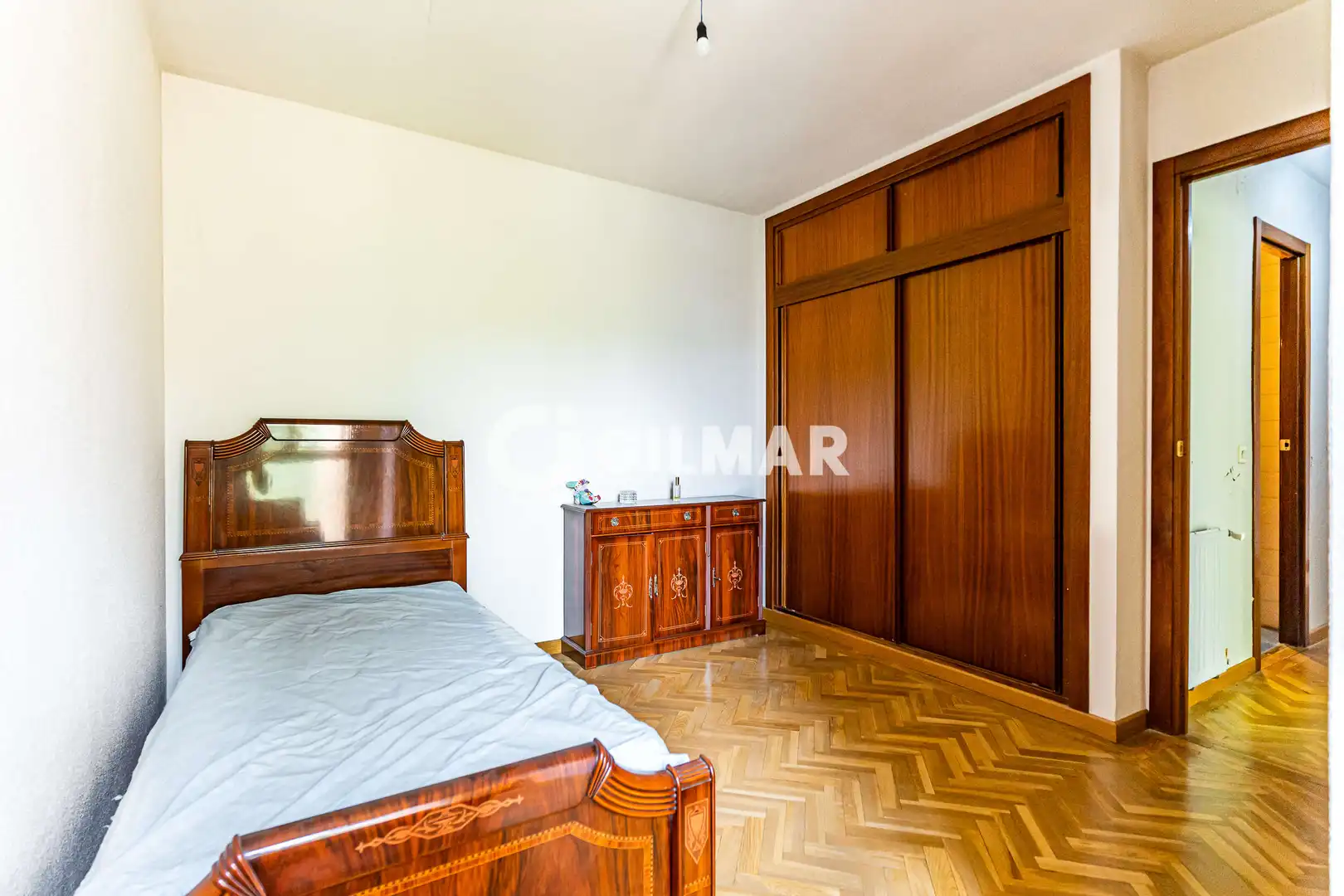 Bedroom of Detached homes for sale in Pozuelo de Alarcón  with Heating, Private garden and Swimming Pool