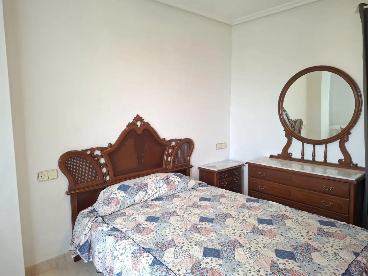Habitación de Piso de alquiler en Murcia con Trastero, Amueblado y Balcón