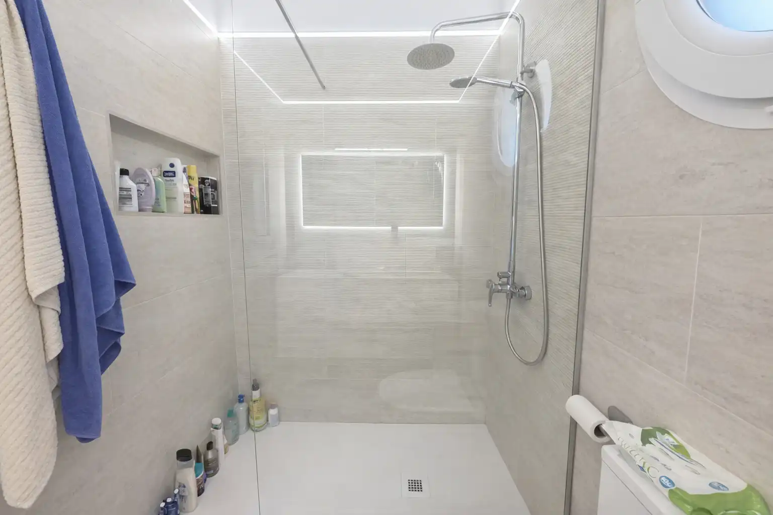 Bathroom of Houses for sale in Arona  with Terrace, Furnished and Oven