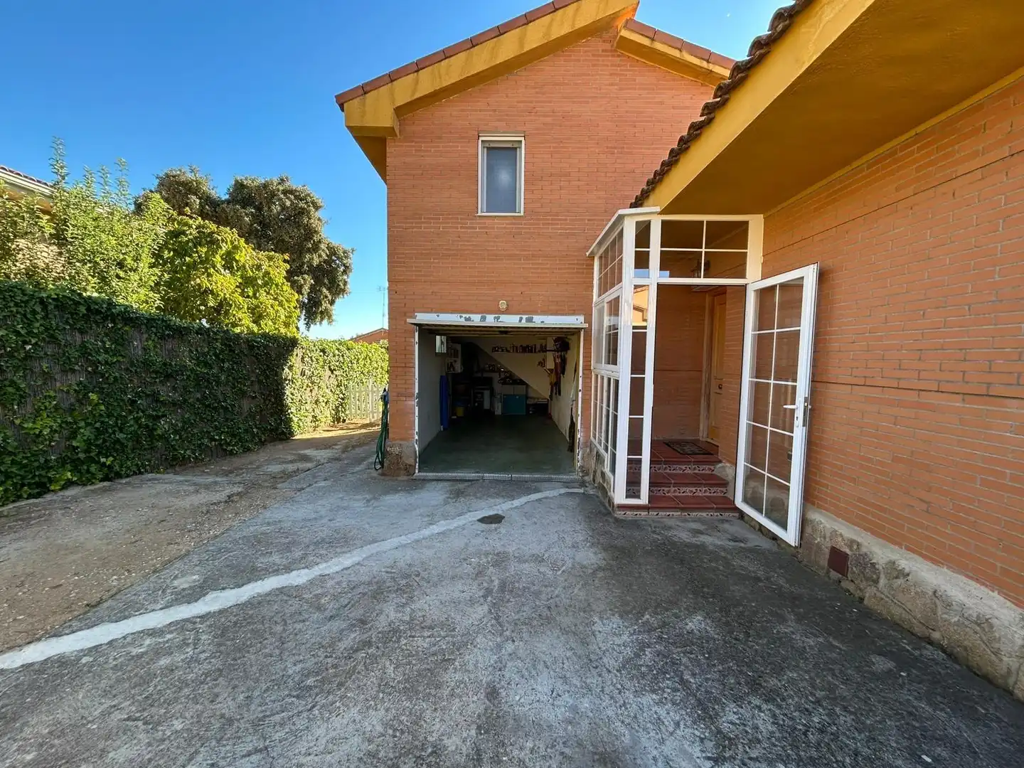 Vista exterior de Casa o chalet en venta en Pioz con Piscina