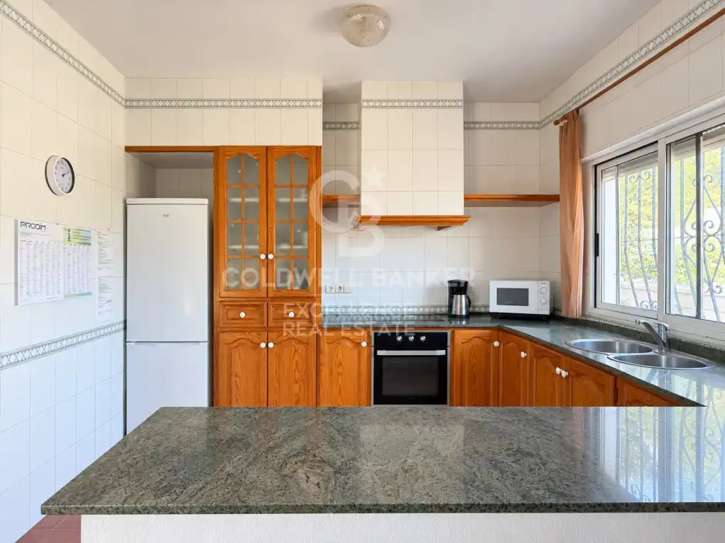 Cocina de Casa o chalet en venta en Oliva con Aire acondicionado, Terraza y Piscina