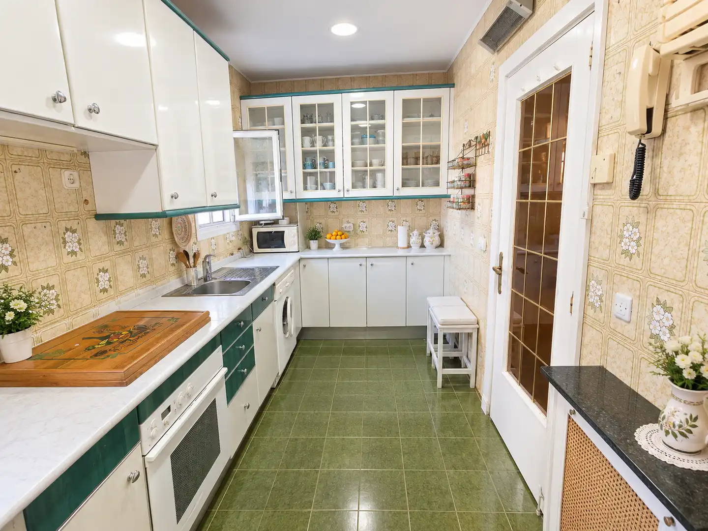 Cocina de Ático en venta en Madrid con Calefacción, Parquet y Terraza