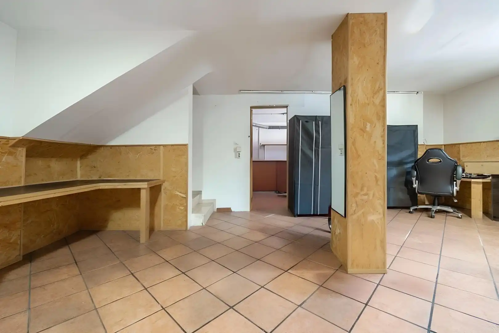 Casa aparellada amb balcó en venda a Camino DE ALBARRATE, imagen 46