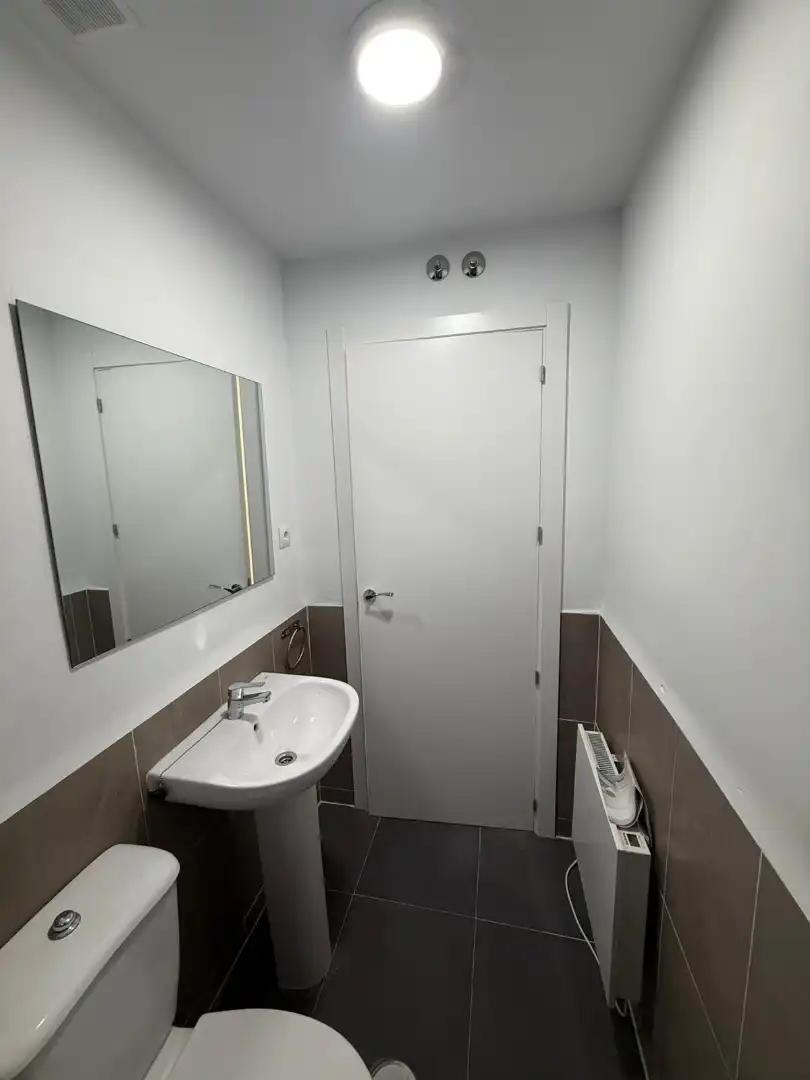 Baño de Piso de alquiler en Huerta de Valdecarábanos