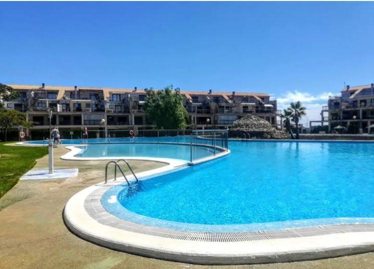 Piscina de Dúplex en venda en San Jorge / Sant Jordi amb Calefacció, Jardí privat i Terrassa