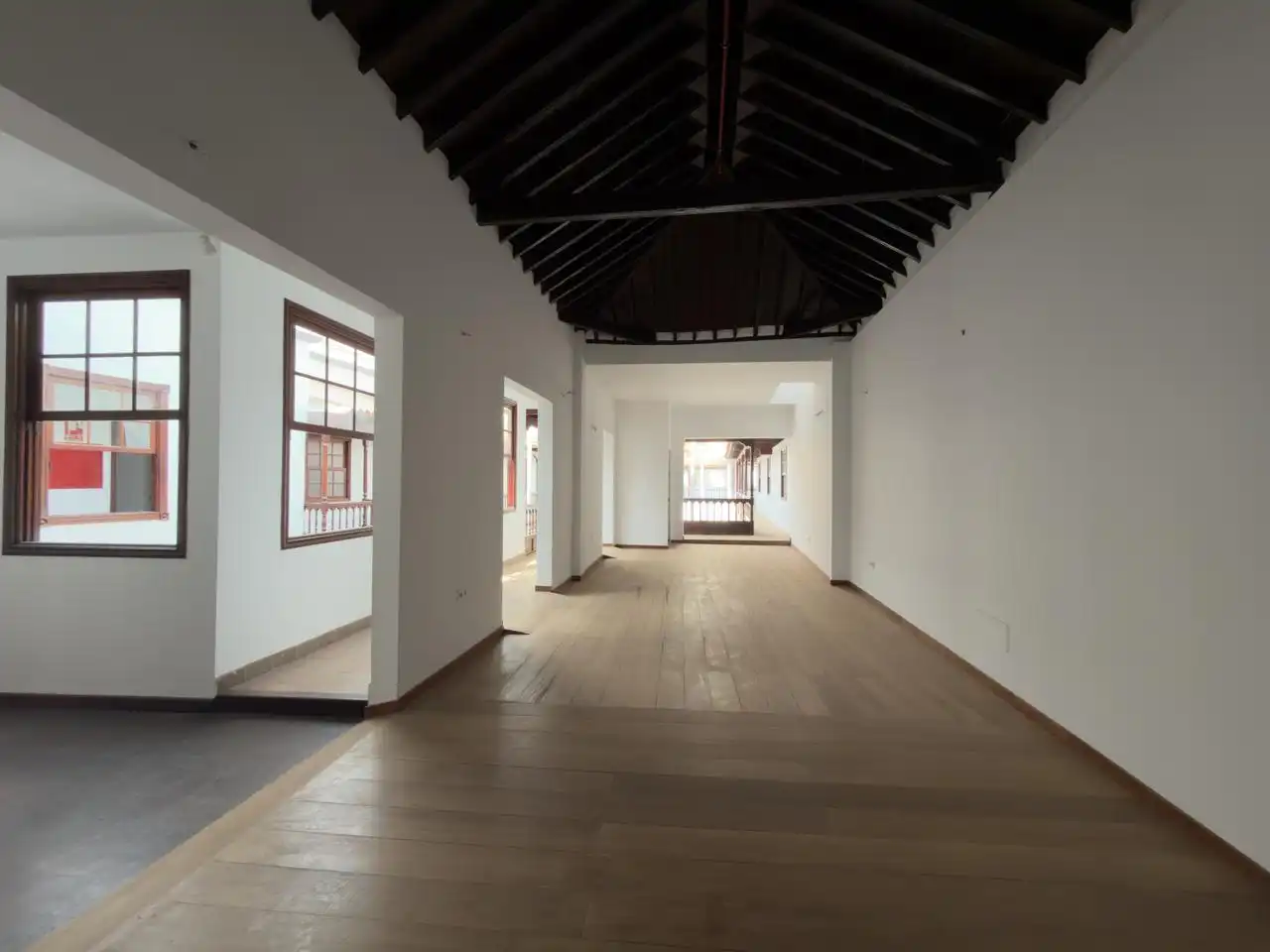 Geschaftsraum zur Miete in San Antonio - Las Arenas