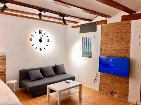 Living room of Study for sale in  Valencia Capital  with Air Conditioner, Parquet flooring and Balcony
