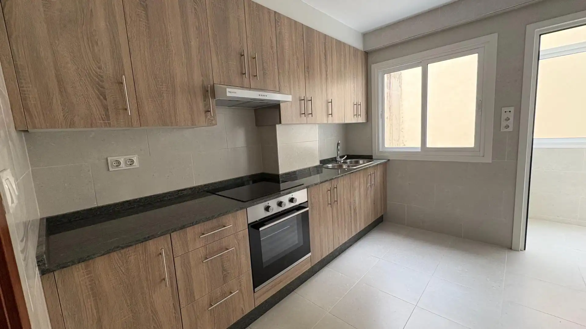 Flat for rent in Calle Calle Vía Norte, Fátima