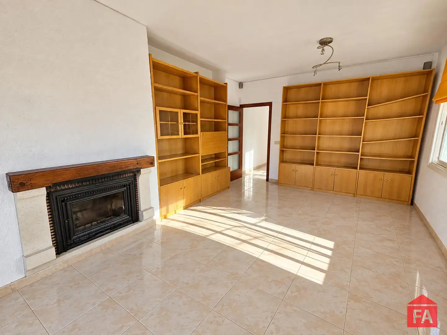 Living room of Detached homes for sale in Albinyana  with Terrace, Balcony and Alarm
