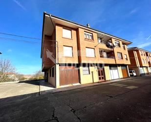 Exterior view of Flat for sale in Castañares de Rioja  with Heating, Parquet flooring and Terrace