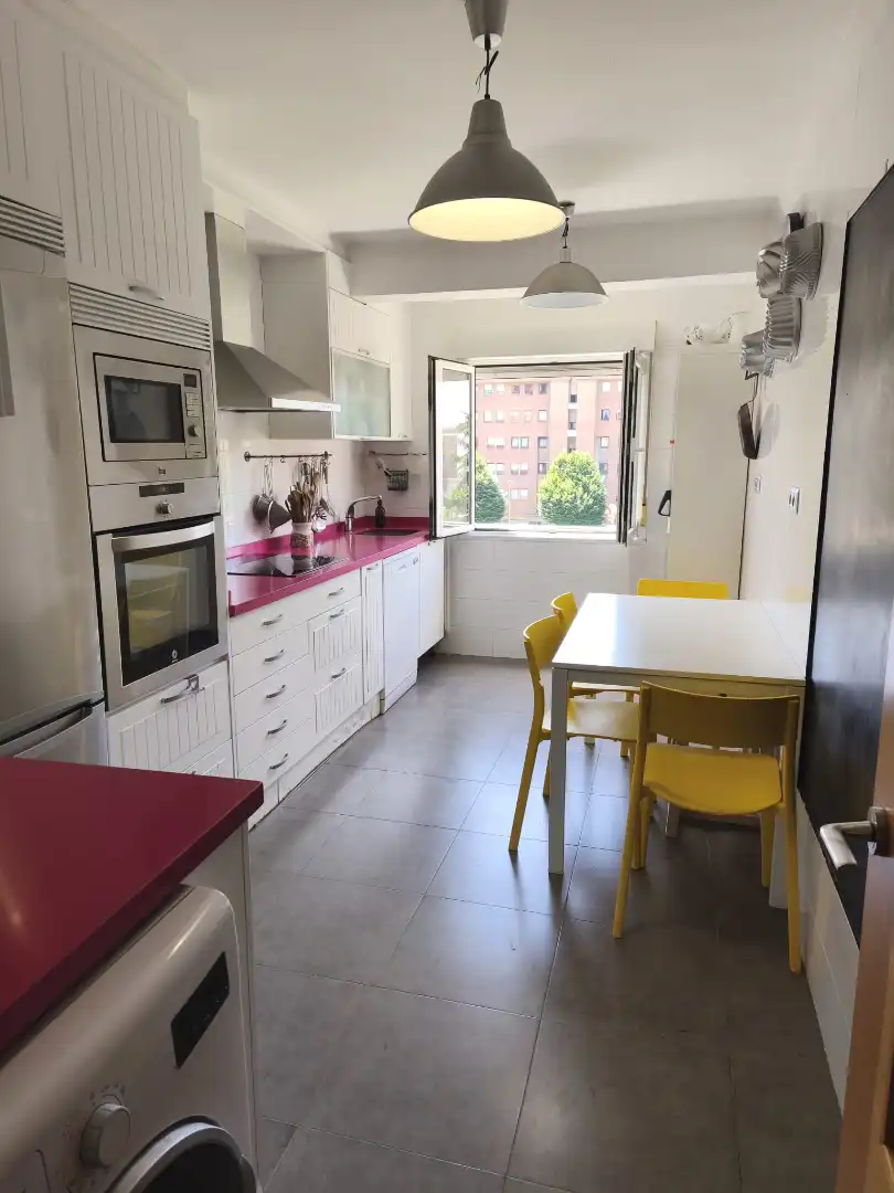 Kitchen of Flat for sale in Gijón   with Heating, Oven and Washing machine