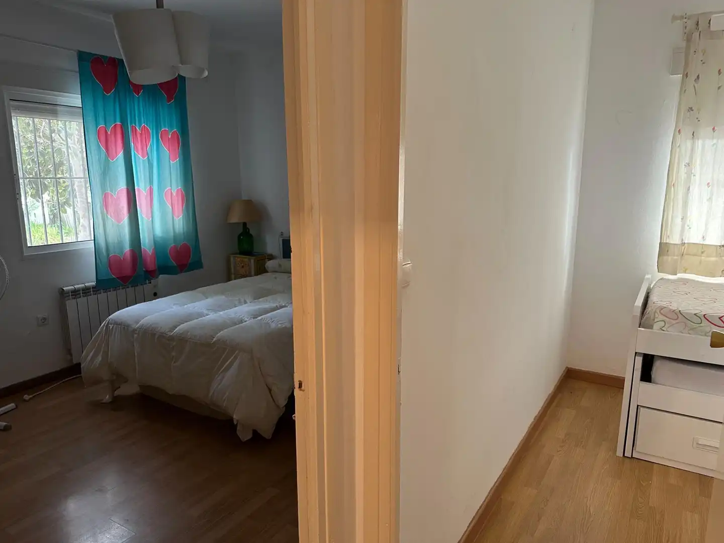 Habitación de Casa adosada en venta en Pilar de la Horadada con Calefacción, Jardín privado y Trastero