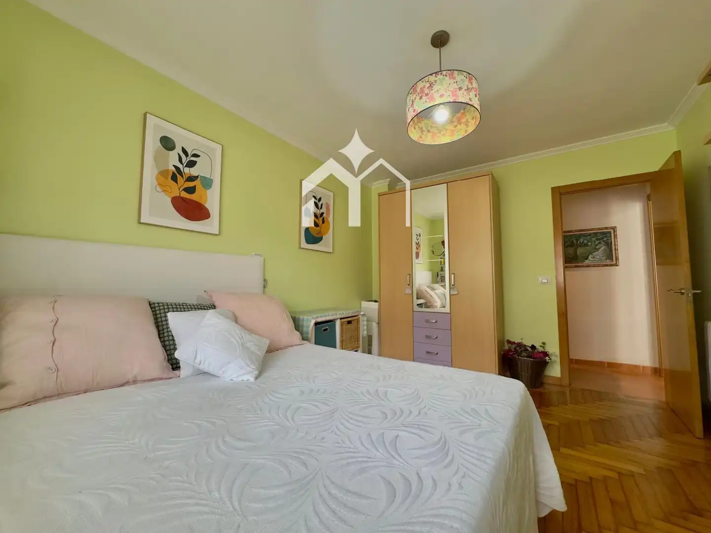 Dormitori de Apartament en venda en Moaña amb Calefacció, Parquet i Terrassa