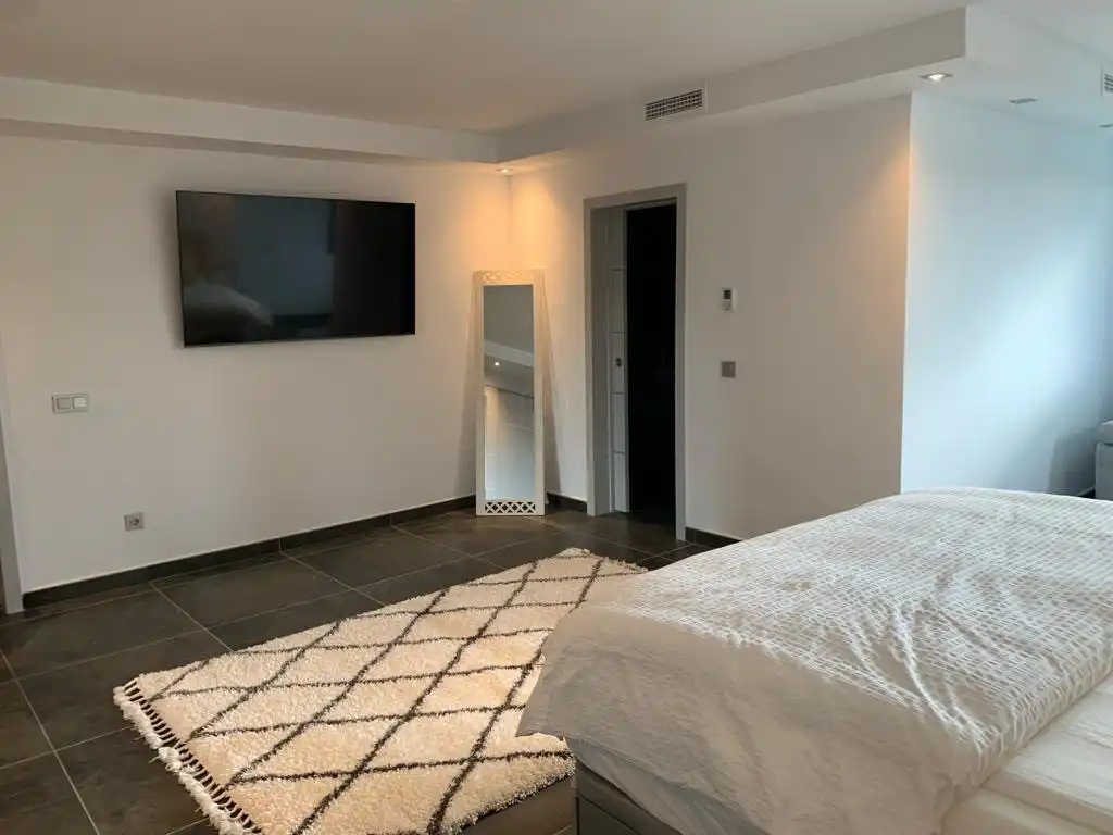 Dormitori de Casa o xalet de lloguer en Marbella amb Jardí privat i Piscina