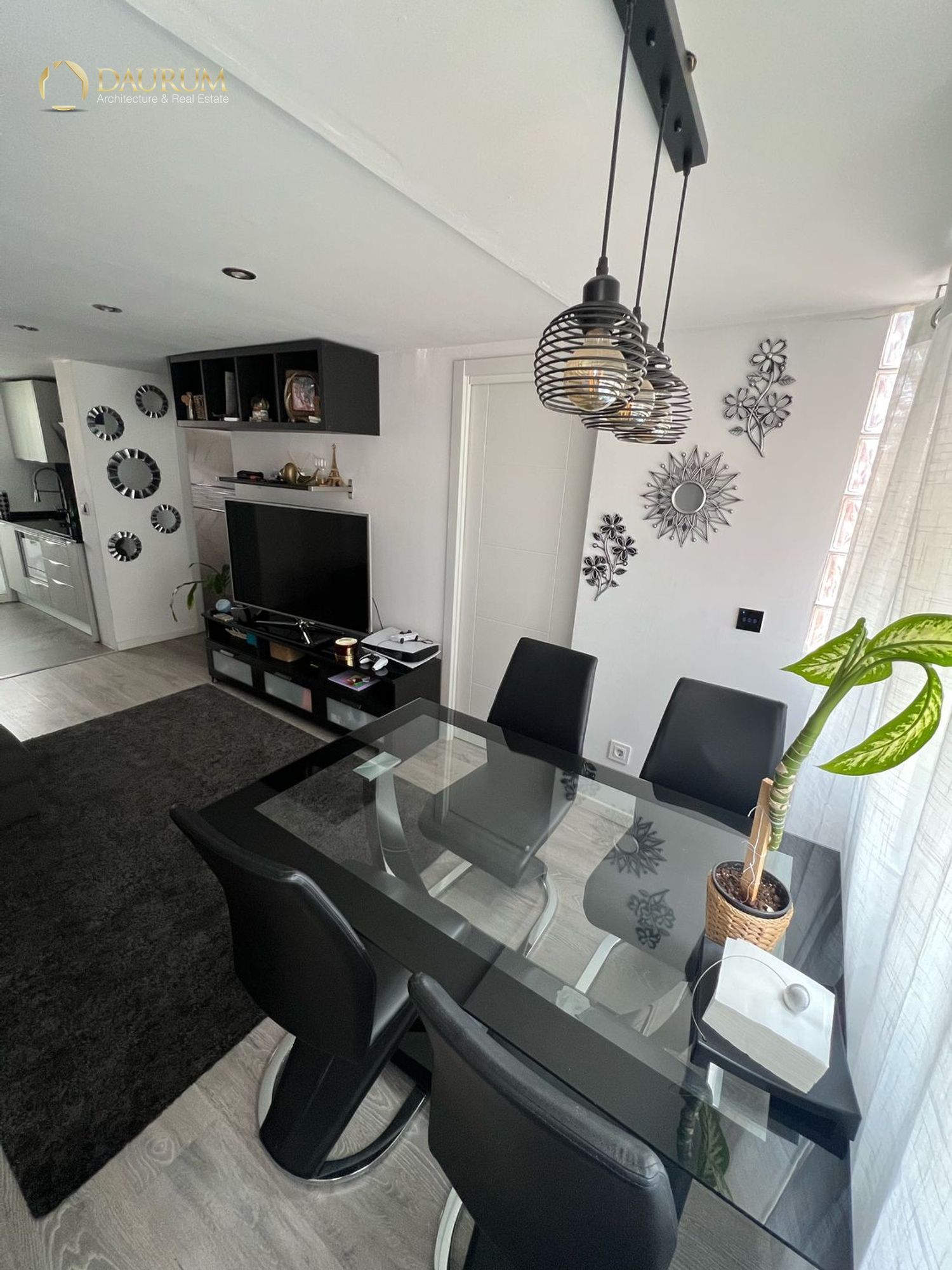 Dining room of Flat for sale in  Madrid Capital  with Air Conditioner, Heating and Furnished