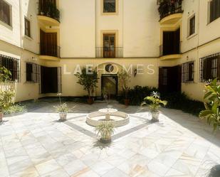 Exterior view of Flat for sale in  Sevilla Capital  with Air Conditioner, Heating and Parquet flooring