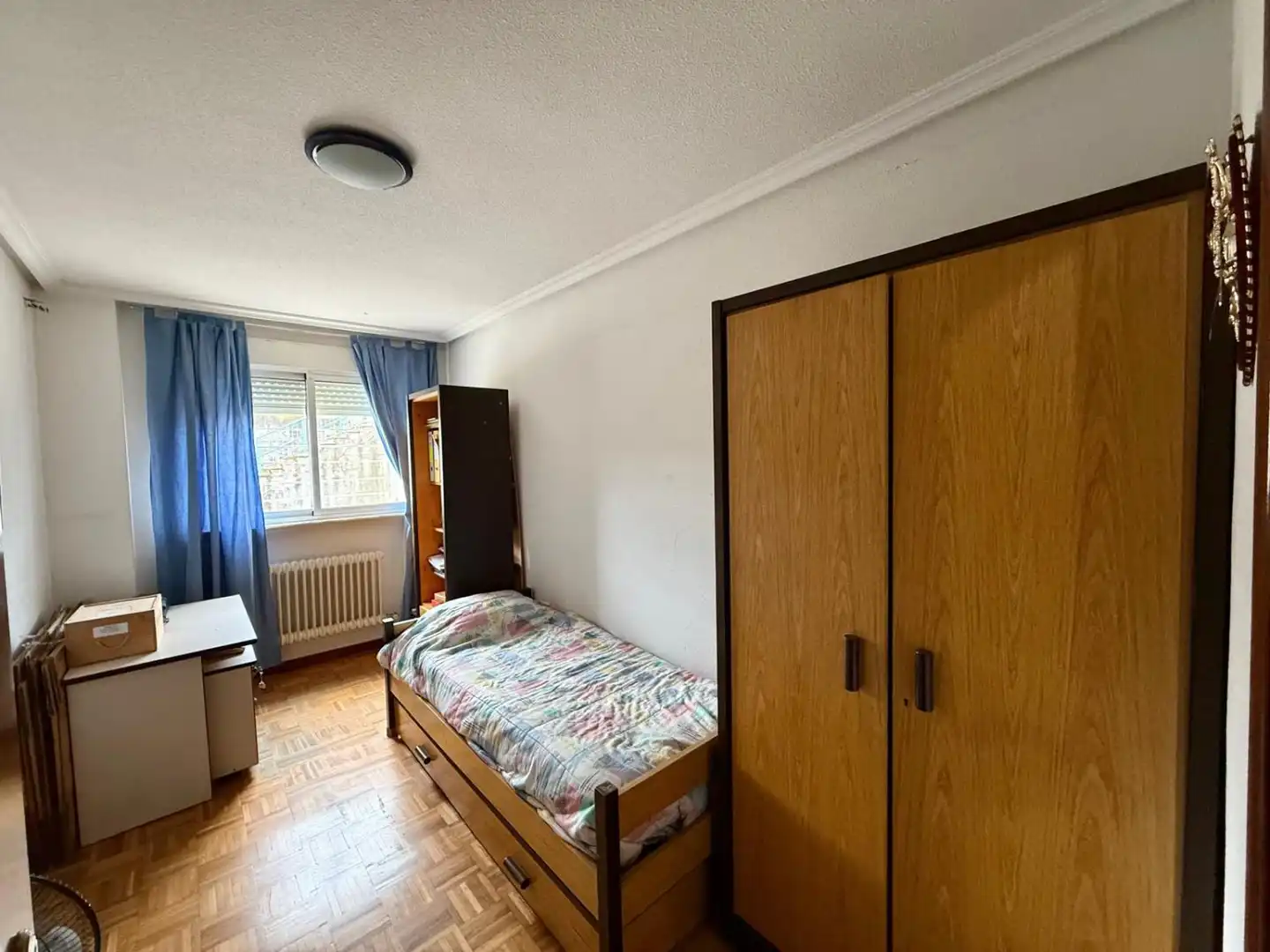 Dormitori de Pis en venda en Salamanca amb Calefacció, Parquet i Terrassa