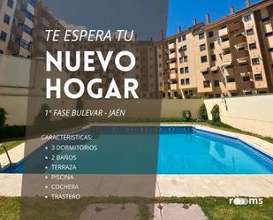 Swimming pool of Flat for sale in  Jaén Capital  with Air Conditioner, Heating and Private garden